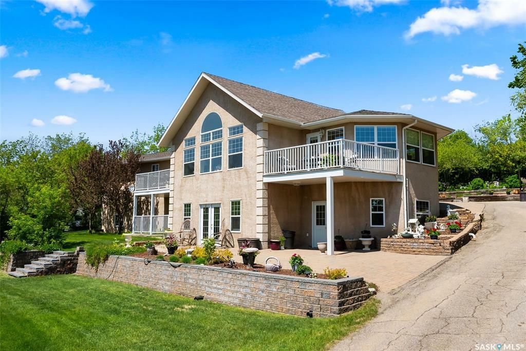 Property Photo: 142 Lakeshore Drive SK S0G 4L0