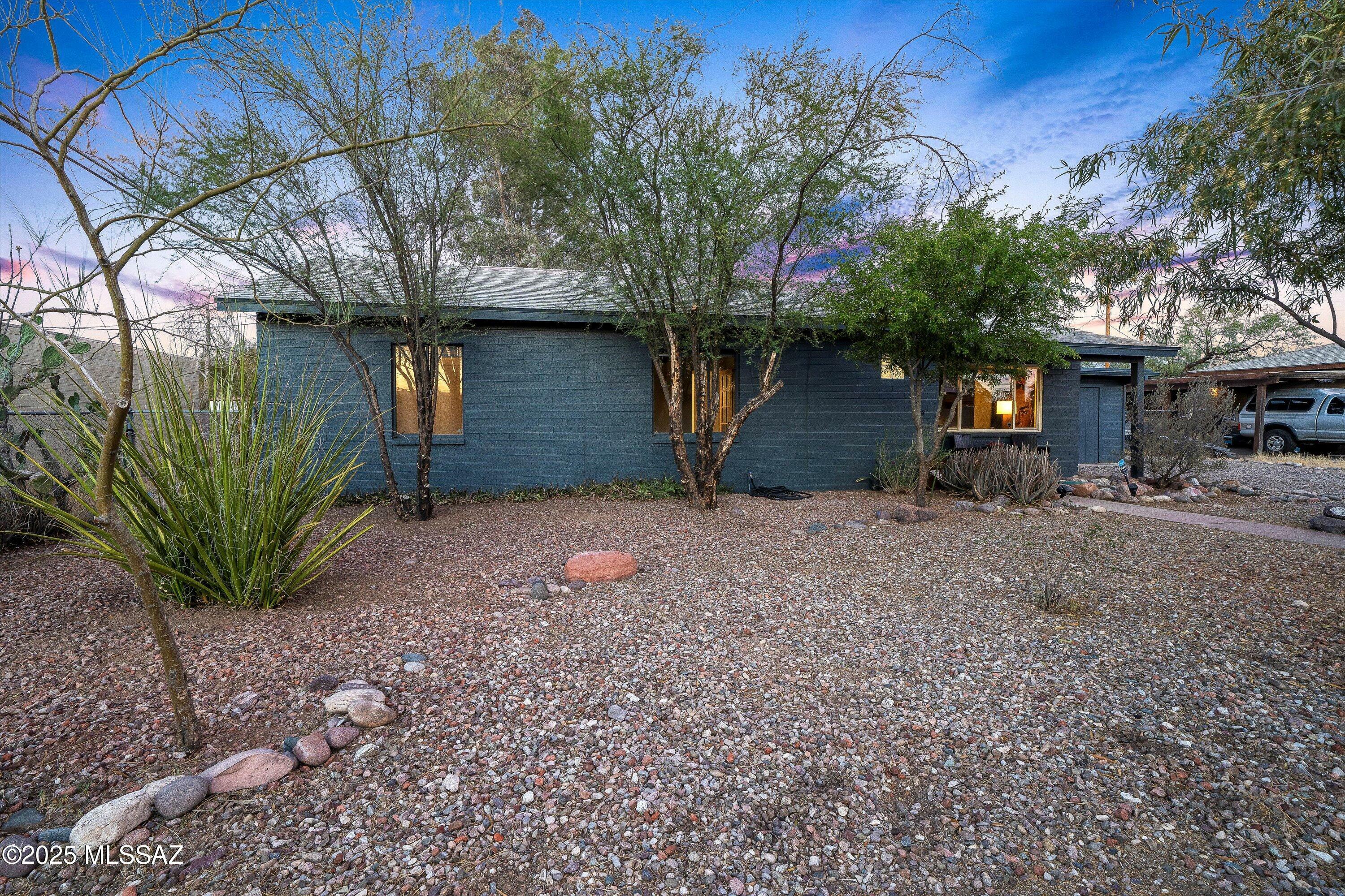 Property Photo: 801 S Jerrie Avenue AZ 85711