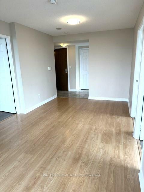 Property Photo: 35 Hollywood Avenue 1620 ON M2N 0A9