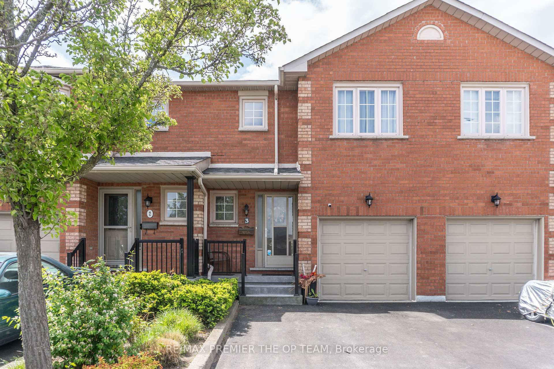 Property Photo: 255 Mount Albion Road 3 ON L8K 6P7