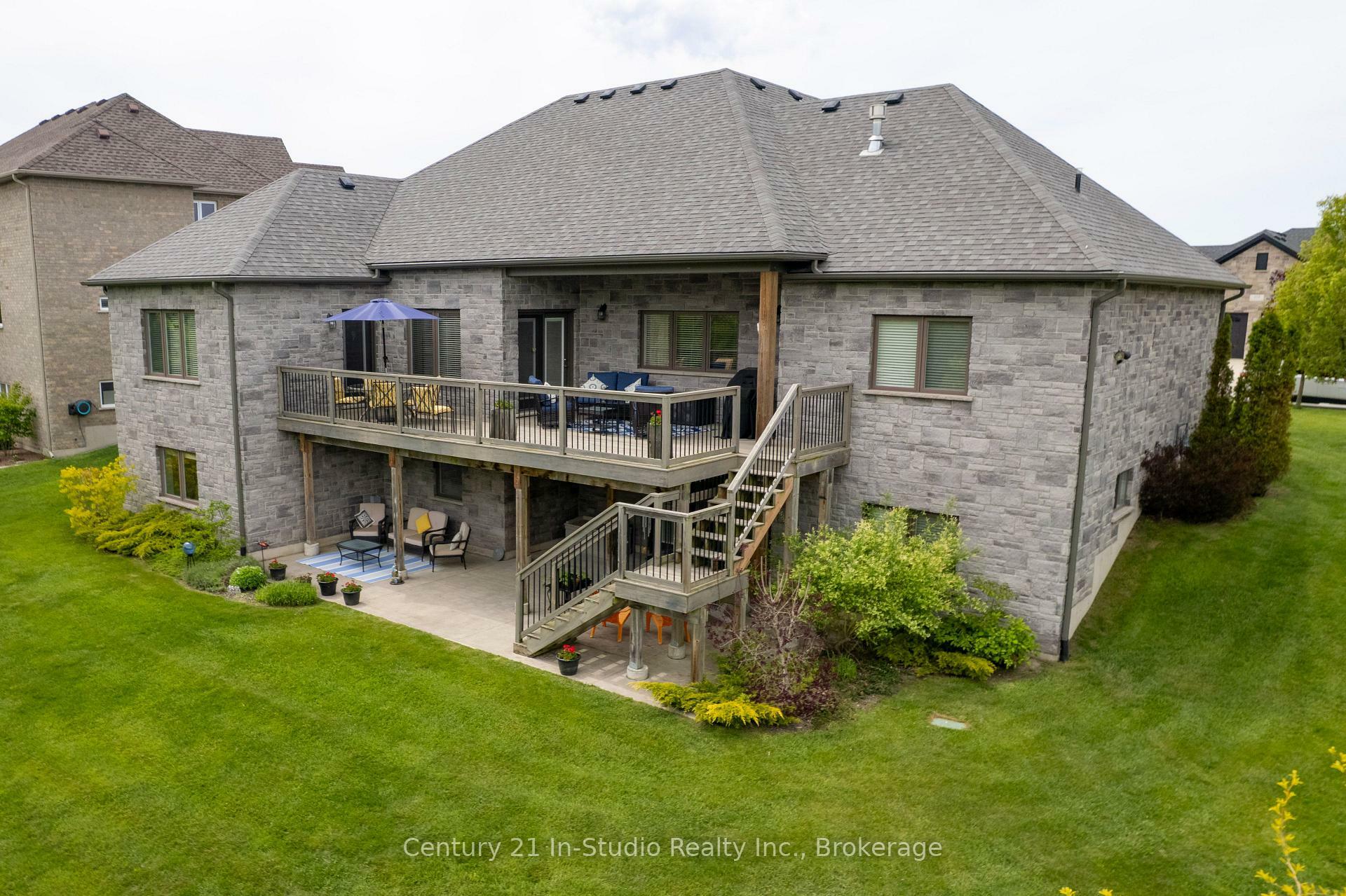 Property Photo: 417 McCullough Crescent ON N2Z 0A8