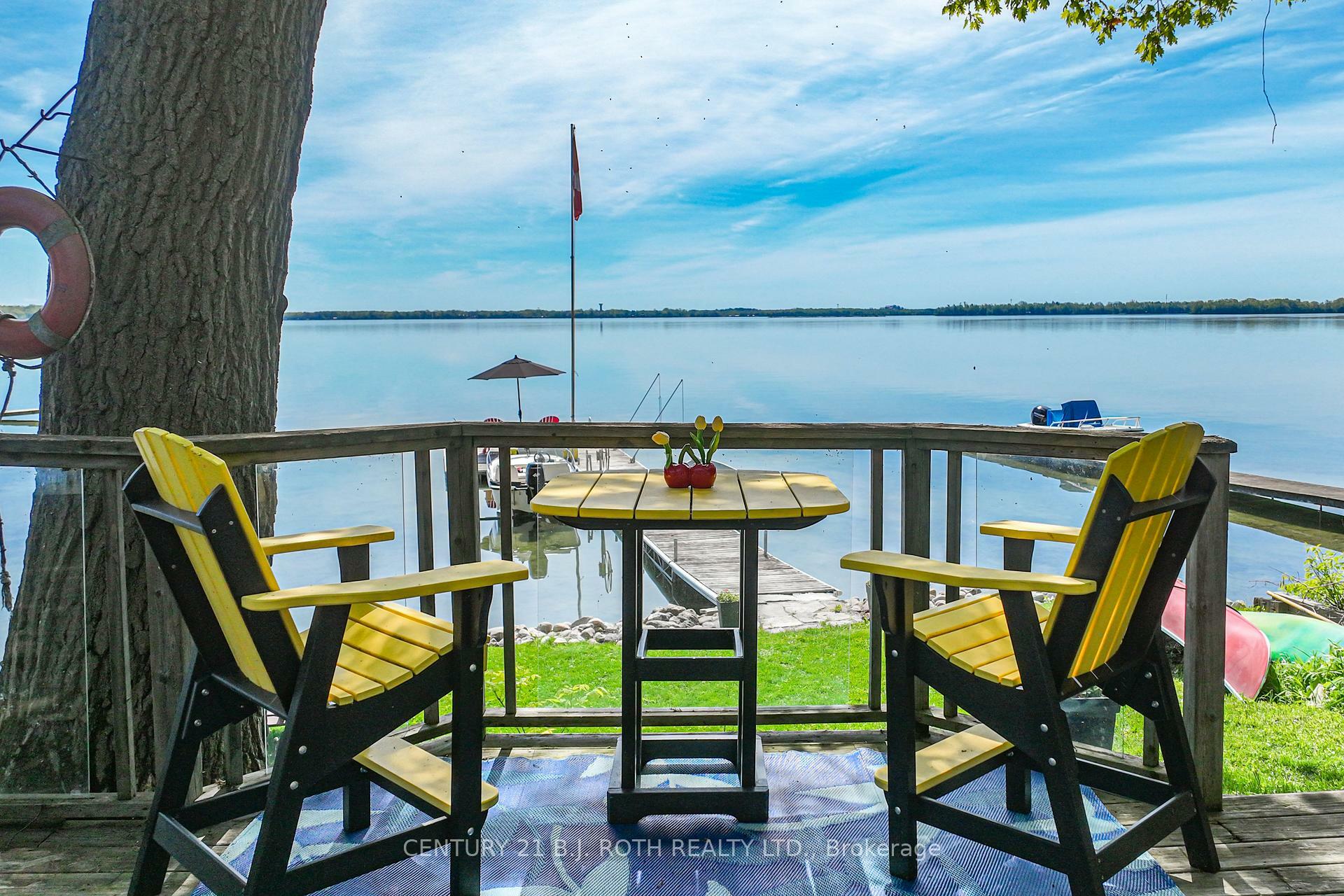 Photo de la propriété: 3939 Menoke Beach Road ON L3V 0T9