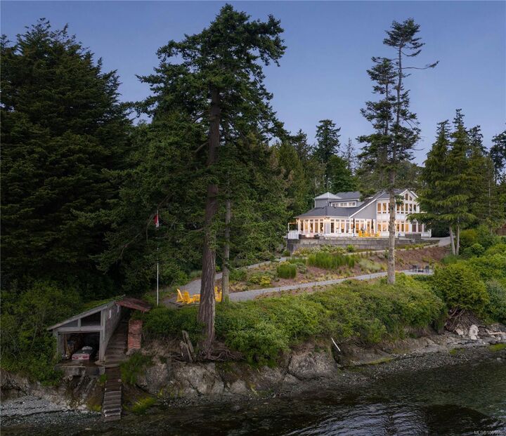 Property Photo:  8401 Lochside Dr  BC V8M 1T9 