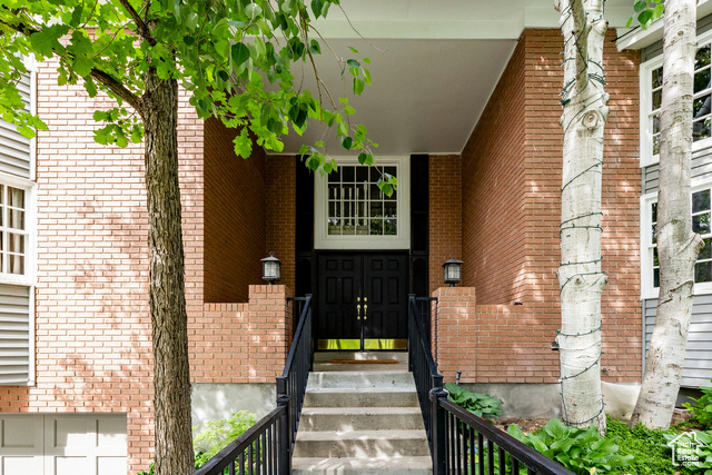 Property Photo: 3021 E Shakespeare Pl UT 84108