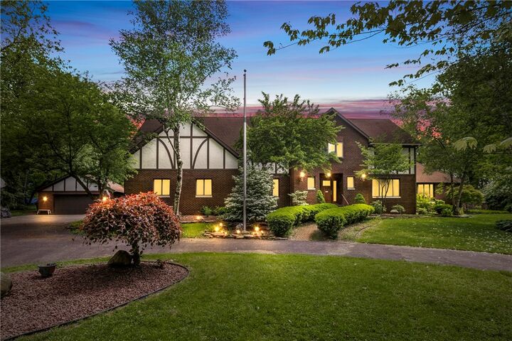 138 Presnar Drive  Neshannock Twp PA 16105 photo