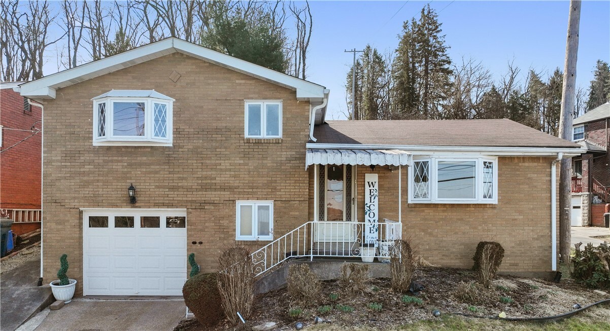 Property Photo: 638 Friday Rd PA 15209