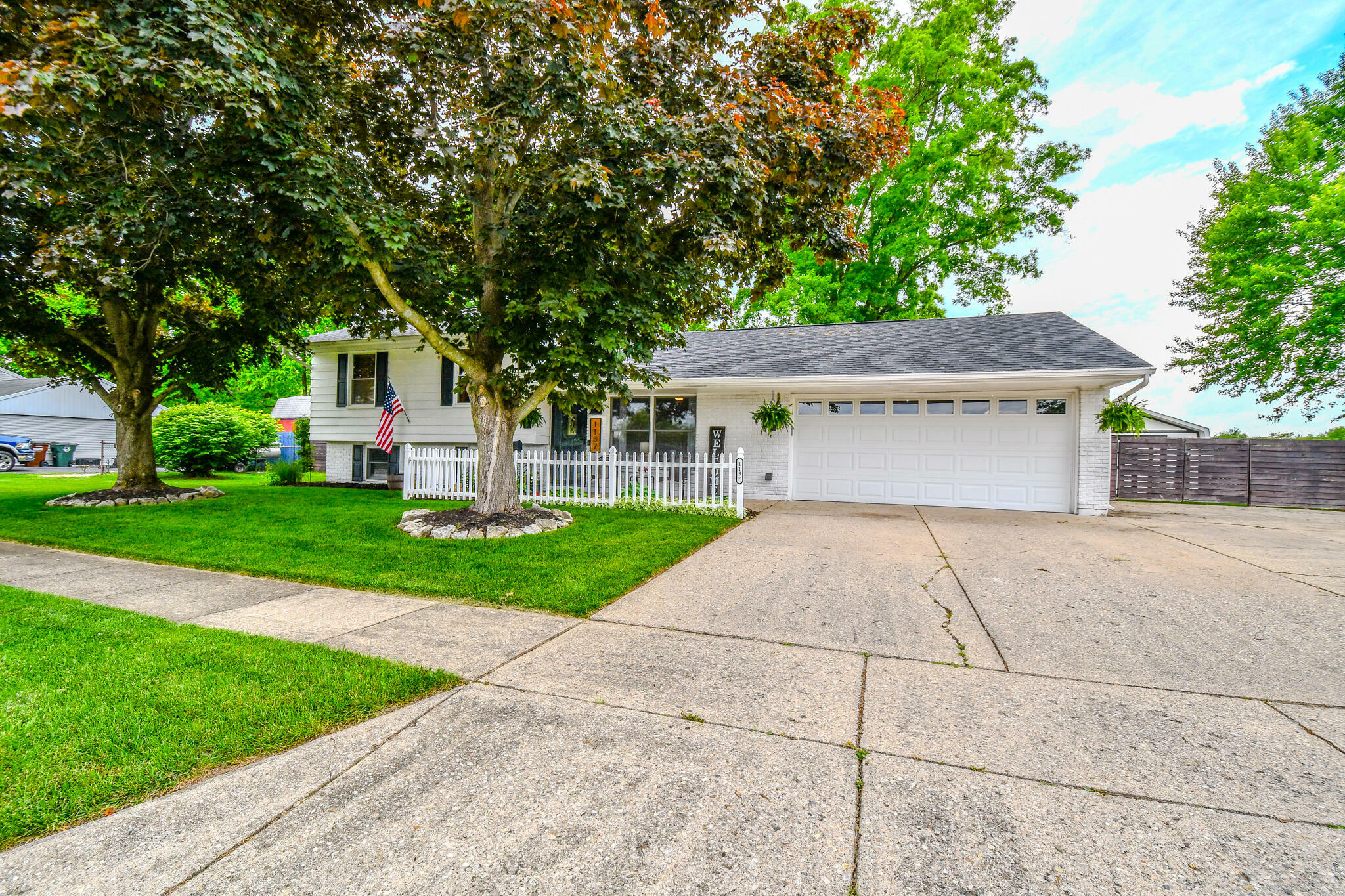 Property Photo: 1137 Edgebrook Avenue OH 45344