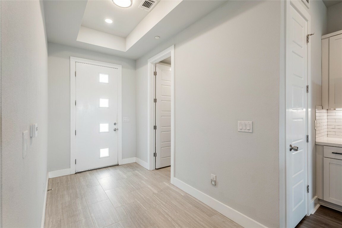 Property Photo: 4507 E Martin Luther King Jr Boulevard 122 TX 78721
