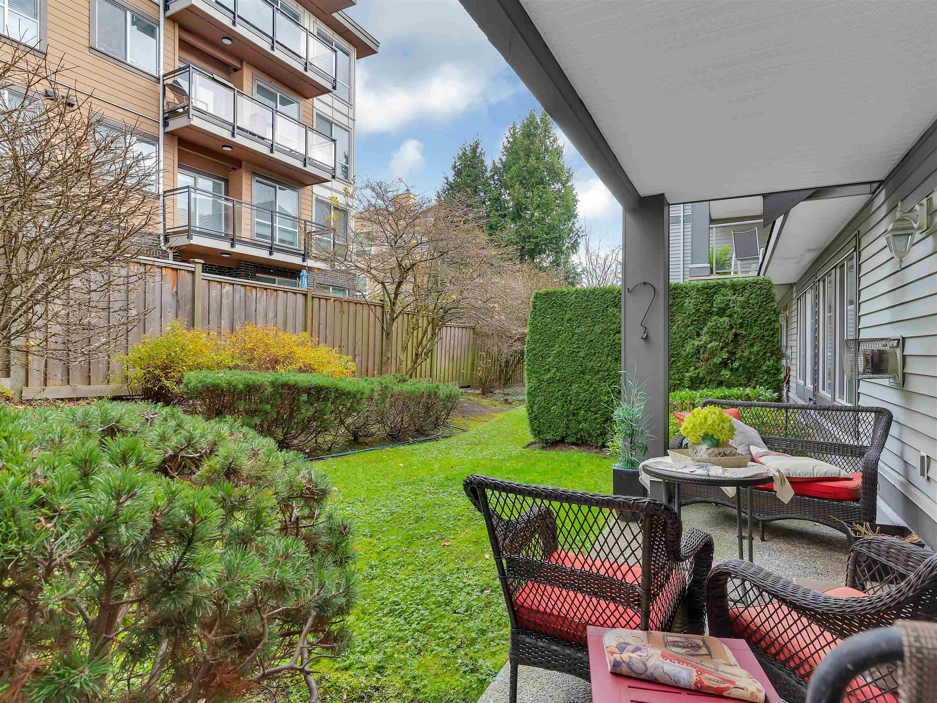 1280 Merklin Street 104  White Rock BC V4B 4B9 photo