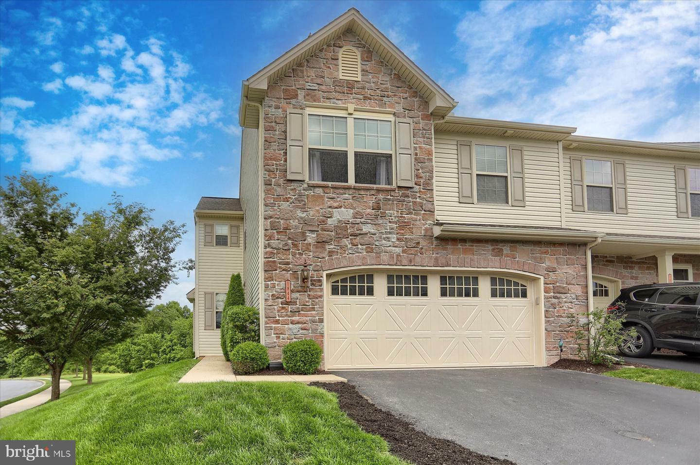 1844 Vista Drive  Mechanicsburg PA 17055 photo
