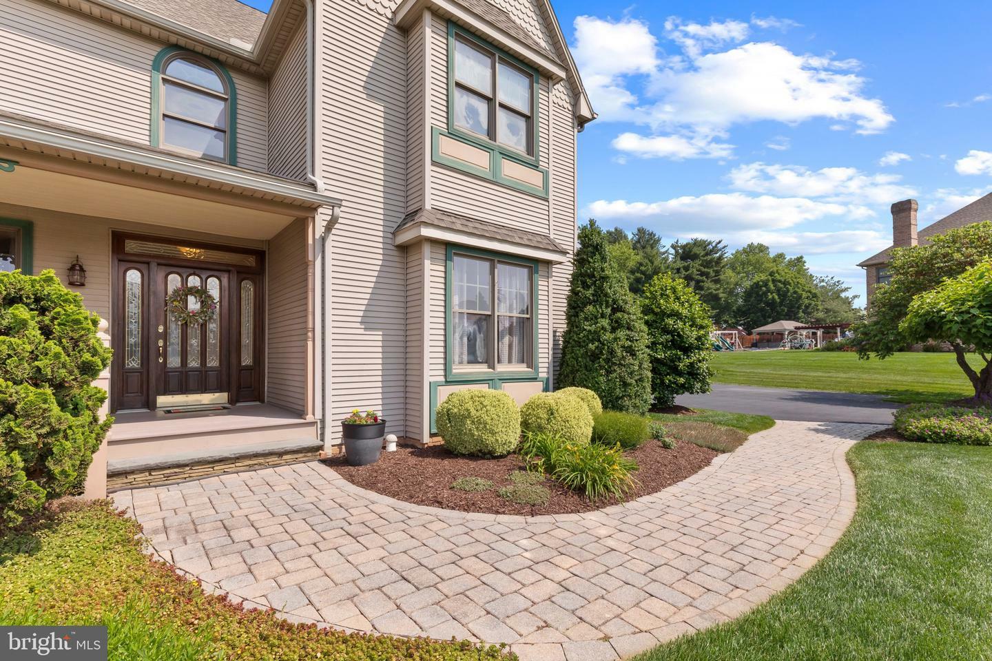 Property Photo: 13 N Clearview Drive PA 17078