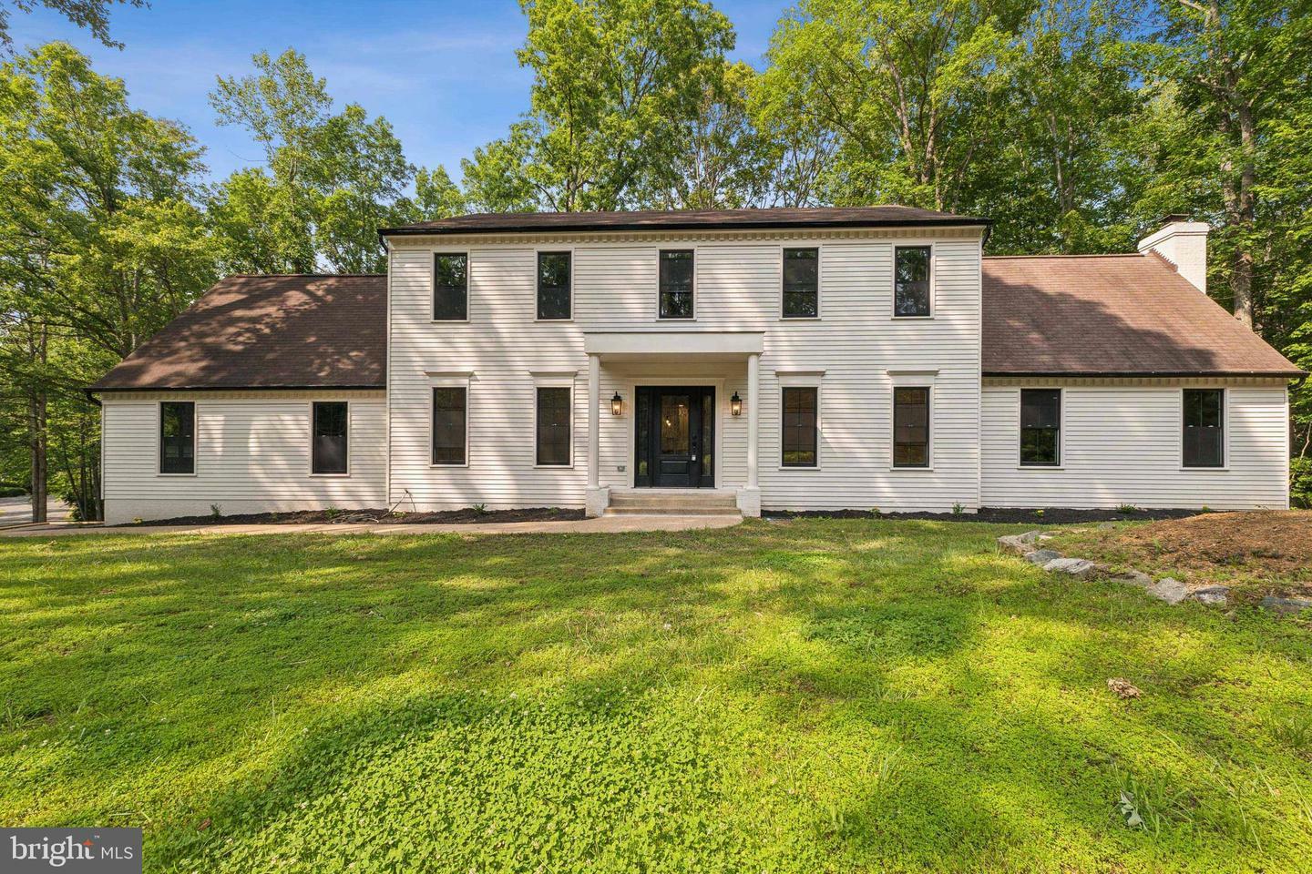 Property Photo: 13505 Richie Court VA 20112
