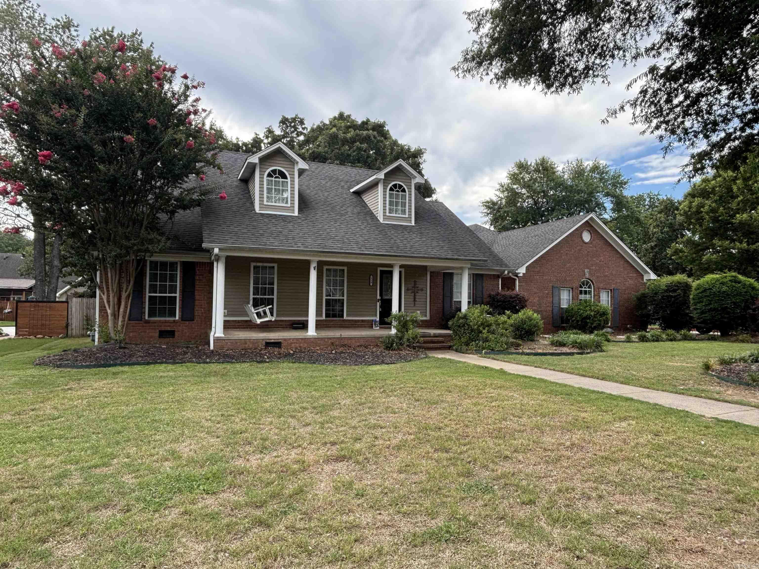 115 Las Colinas Street  Conway AR 72034 photo