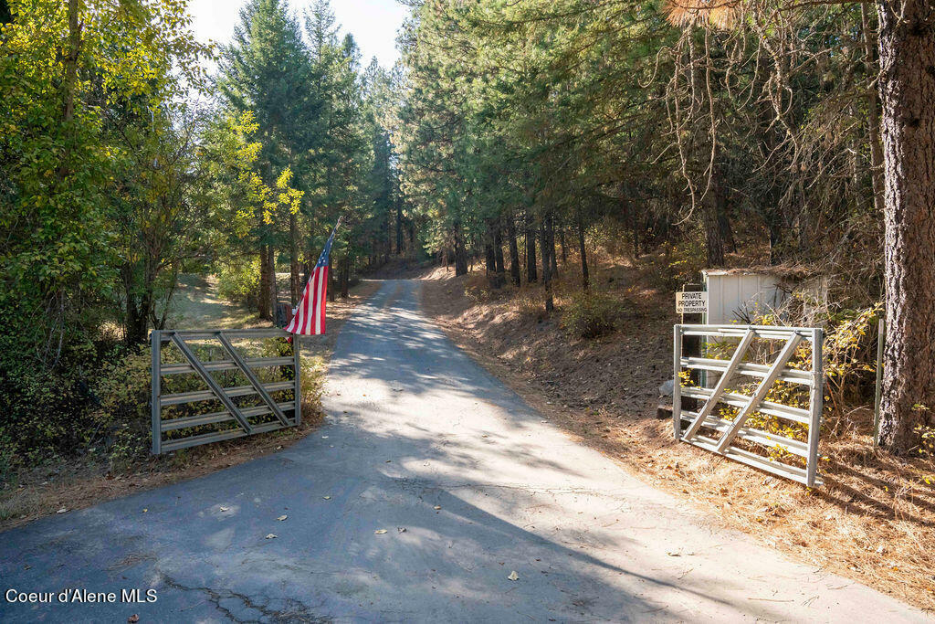 Property Photo: 905 S Tanglewood Rd ID 83854
