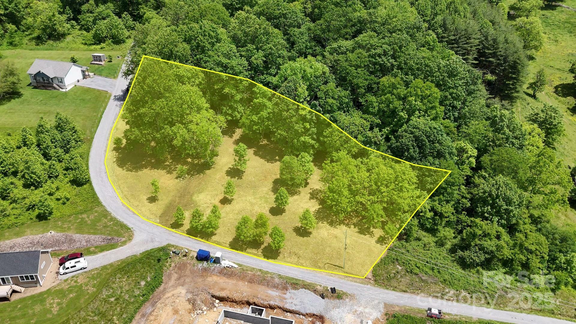 Property Photo: 280 Split Pine Cove NC 28721