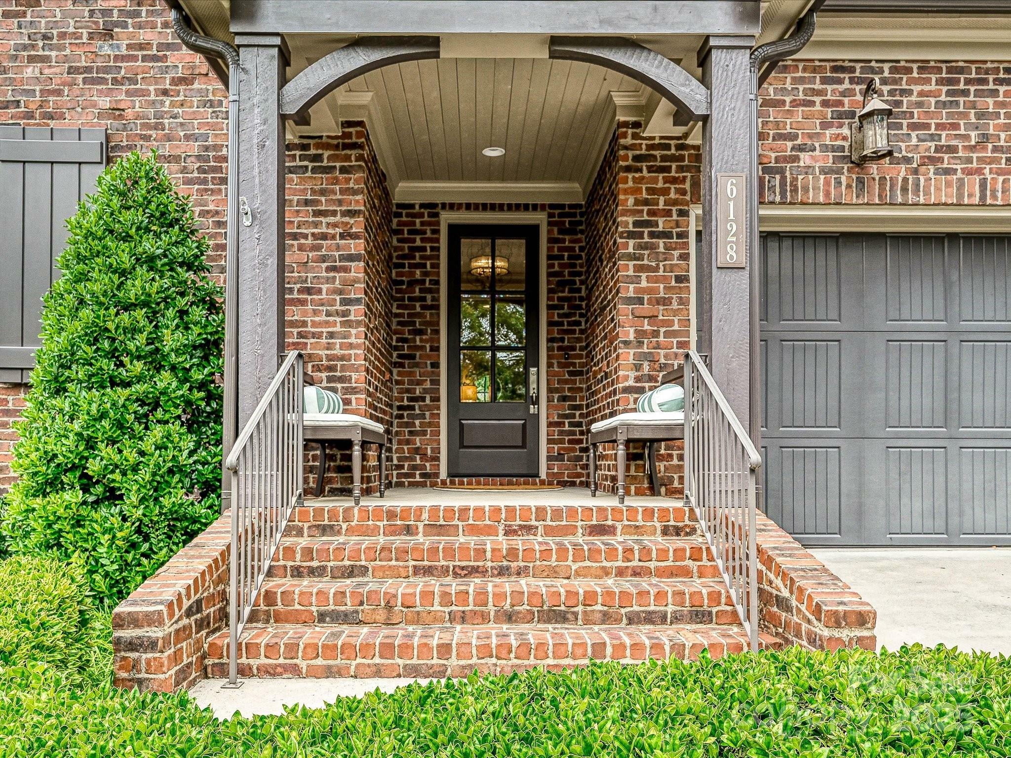 Property Photo: 6128 Fletcher Circle NC 28226