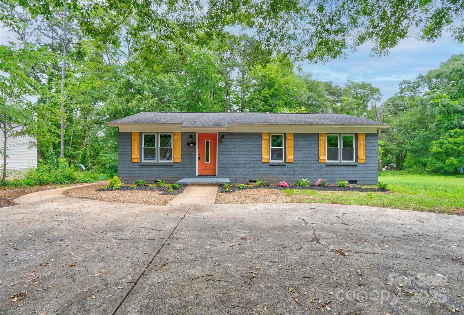 Property Photo:  1010 Fallston Road  NC 28150 