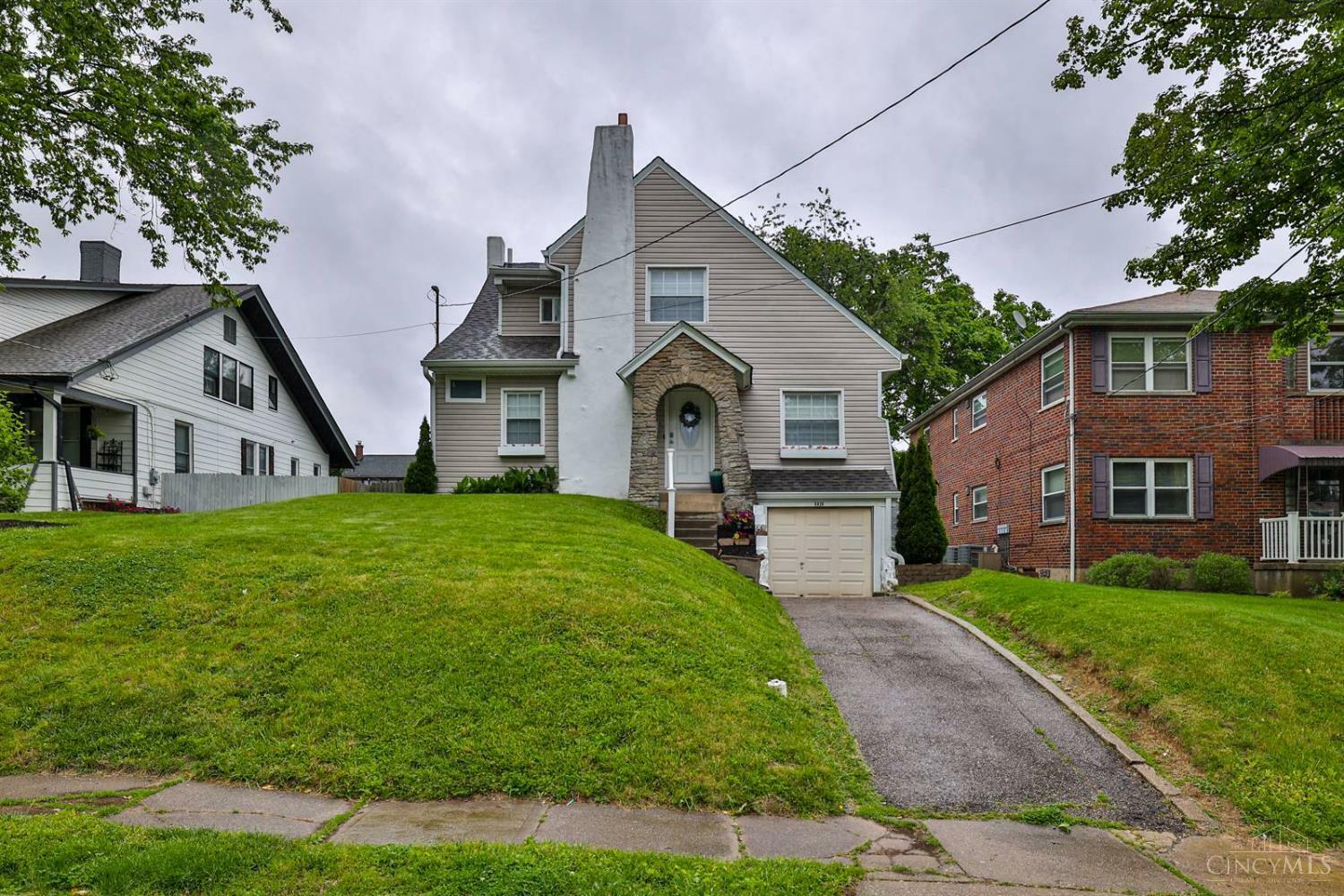 Property Photo:  6826 Ohio Avenue  OH 45236 