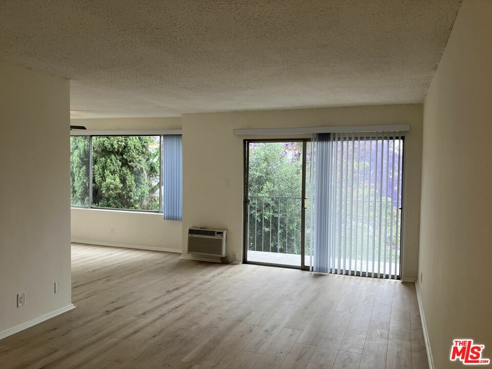 7521 Hampton Ave  West Hollywood CA 90046 photo
