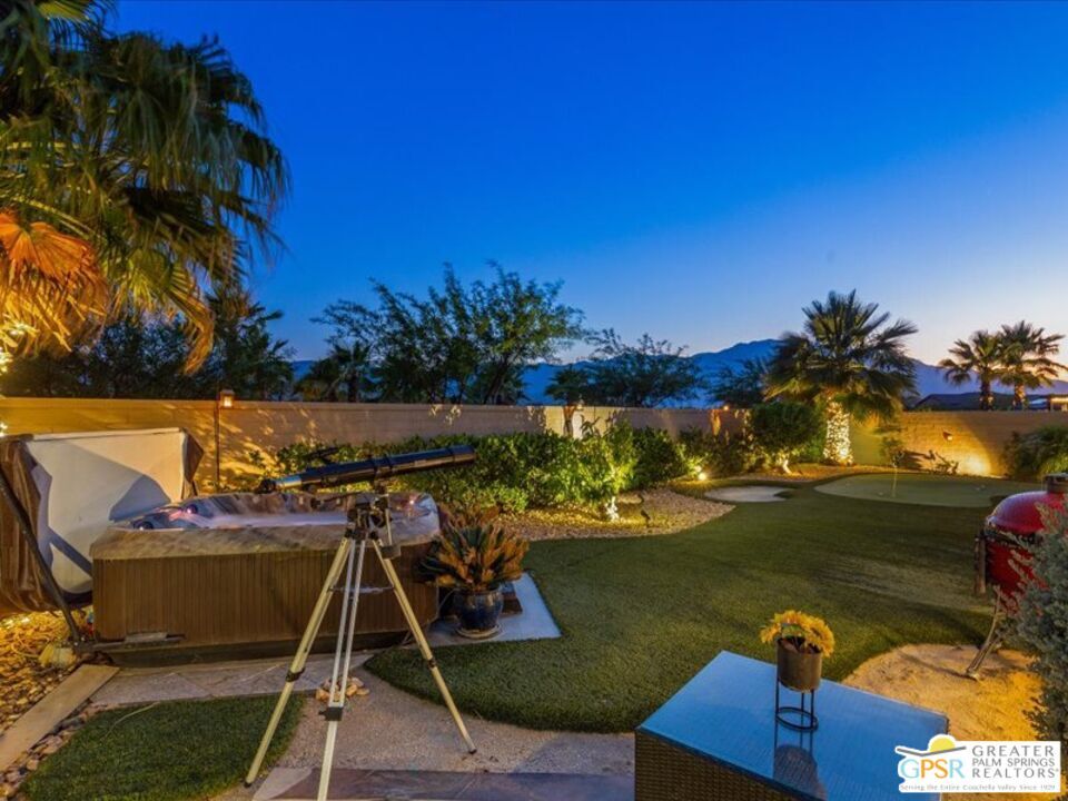 Property Photo: 55 Cabernet CA 92270