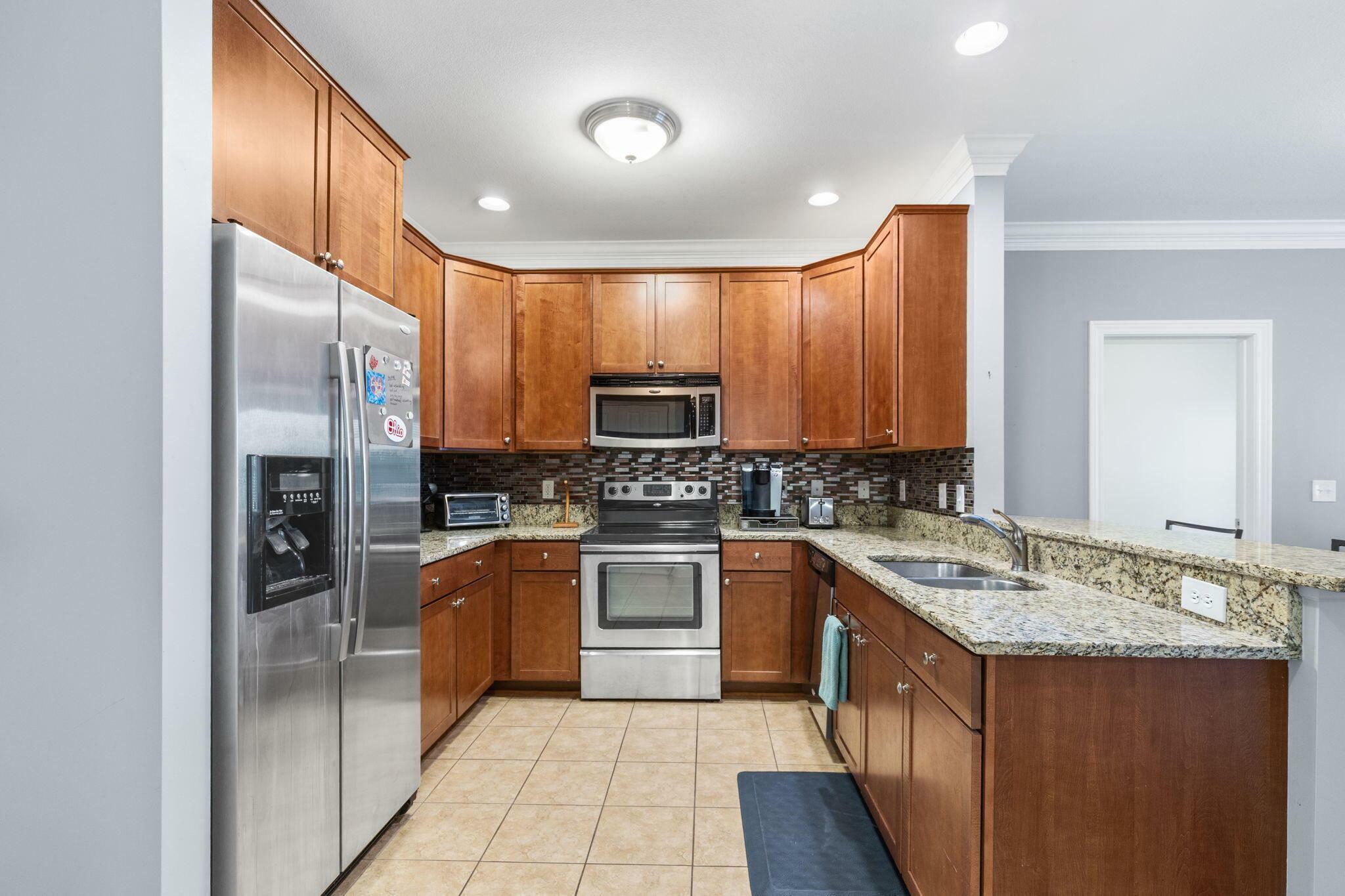 Property Photo:  925 Ingleside Avenue  OH 43215 