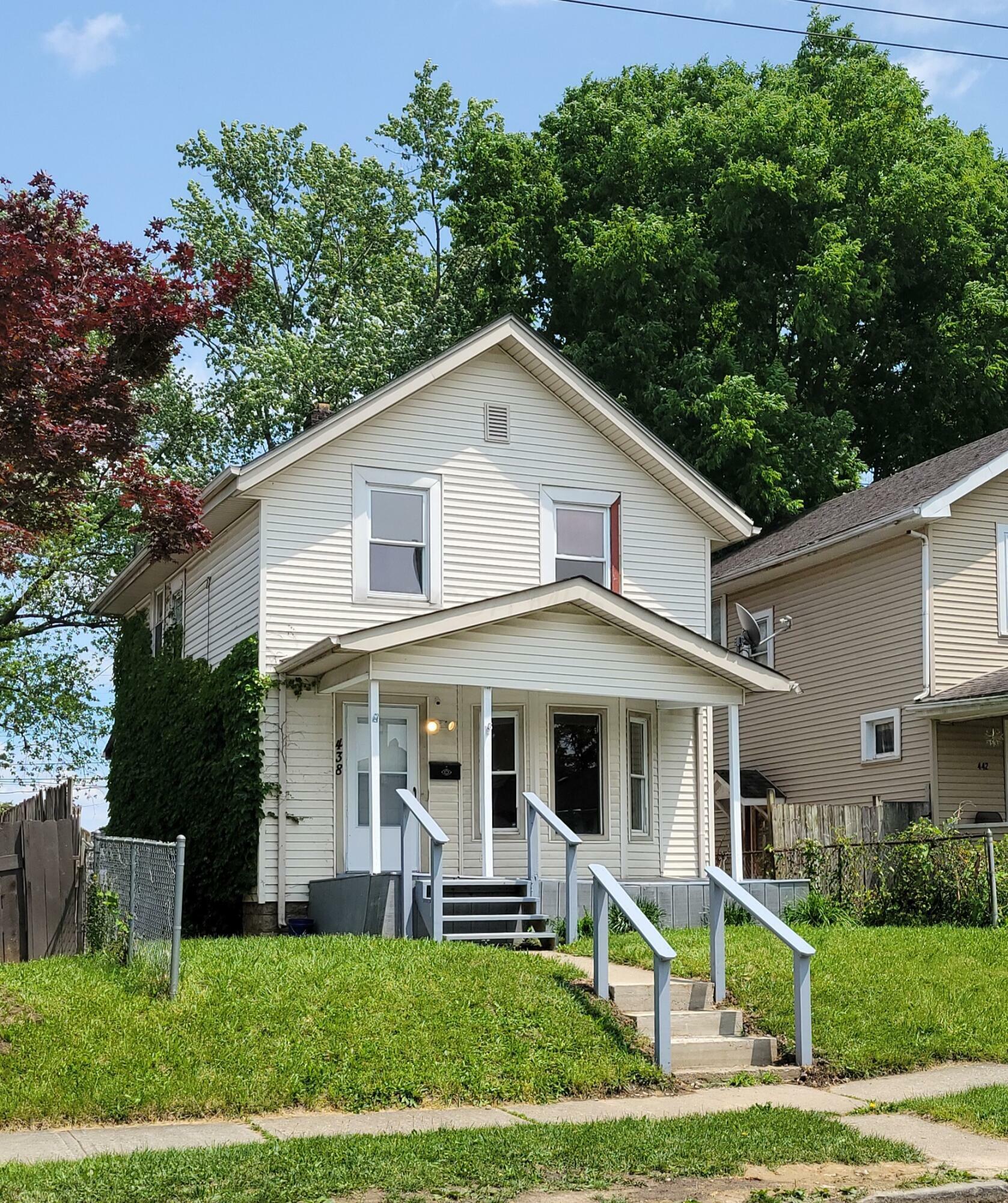 Property Photo: 438 S Powell Avenue OH 43204