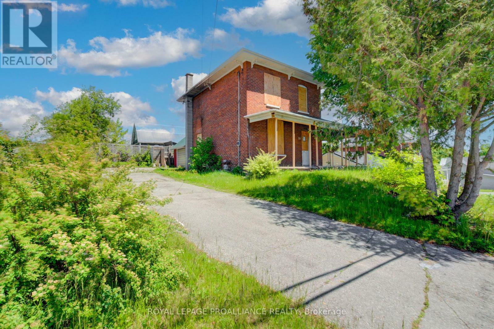 Property Photo: 59 Church Avenue ON K0L 1L0