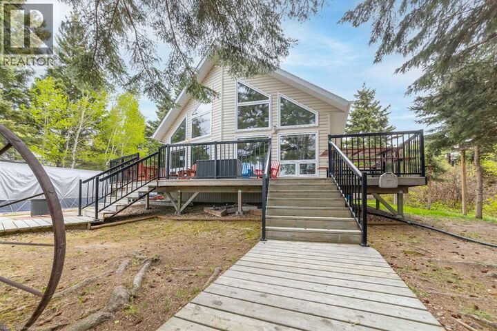 Property Photo: 1716 Neumann Crescent SK S0M 1J0