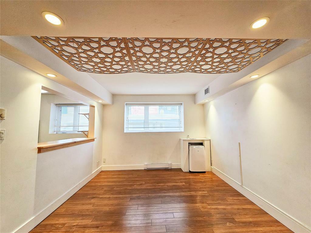 Property Photo: 375 Stradbrook Avenue MB R3L 0J7