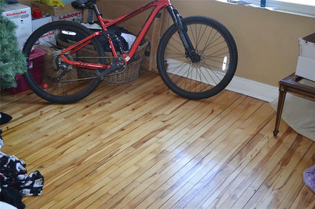 Property Photo: 264 Toronto Street MB R3G 1S2