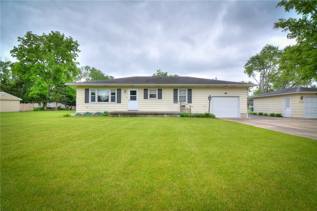 Property Photo: 4323 E Corman Street IL 62521