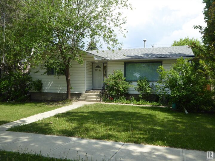 11423 127 Street NW  Edmonton AB T5M 0V2 photo