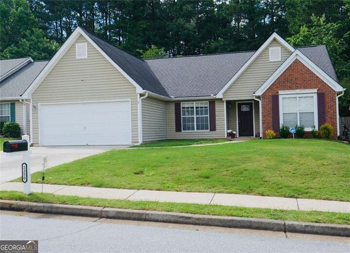 Property Photo:  2350 Laurel Pointe Lane  GA 30043 