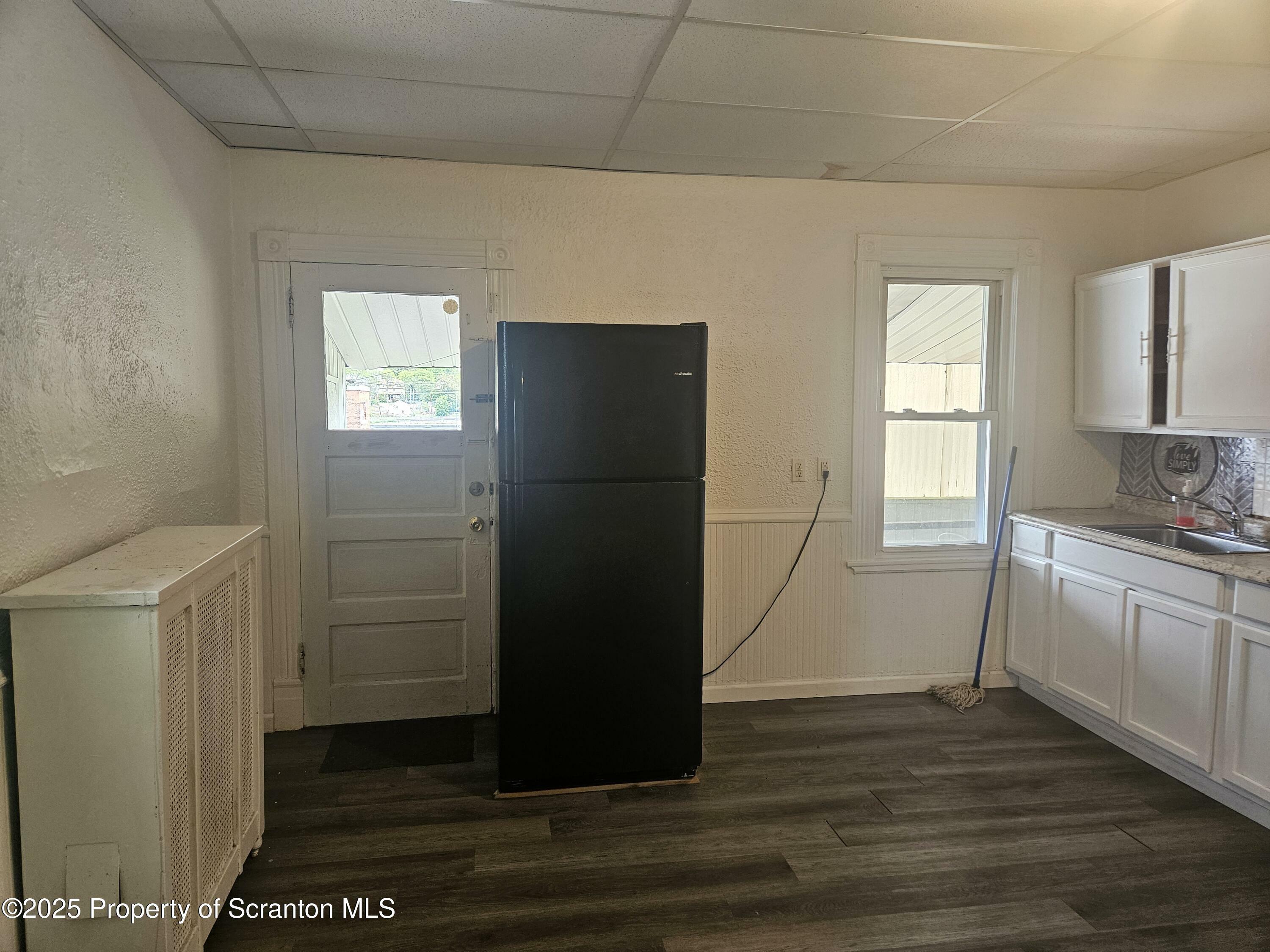 Property Photo: 715 Moosic Street 3 PA 18505