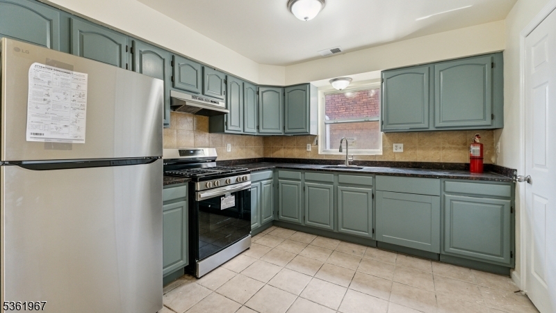 Property Photo: 392 New St 1 NJ 07103