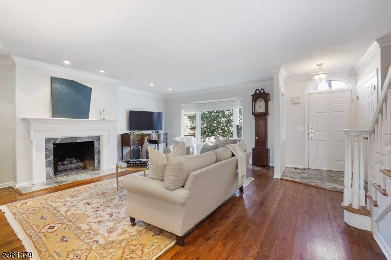 Property Photo: 50 New England Ave H NJ 07901