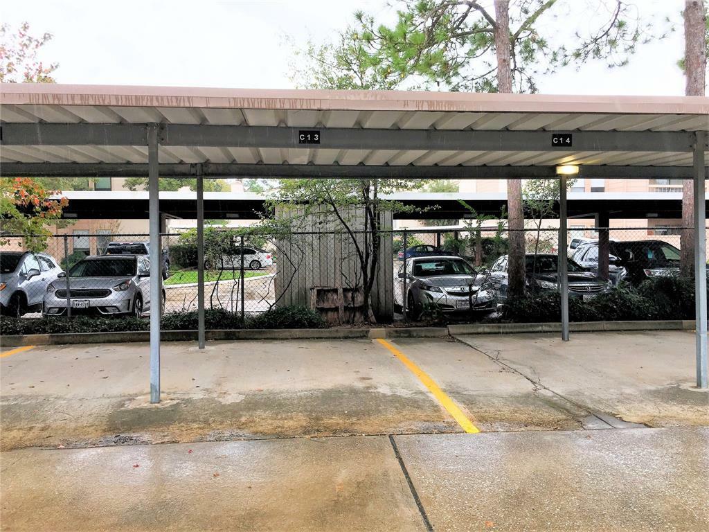 Property Photo: 2025 Augusta Drive 804 TX 77057