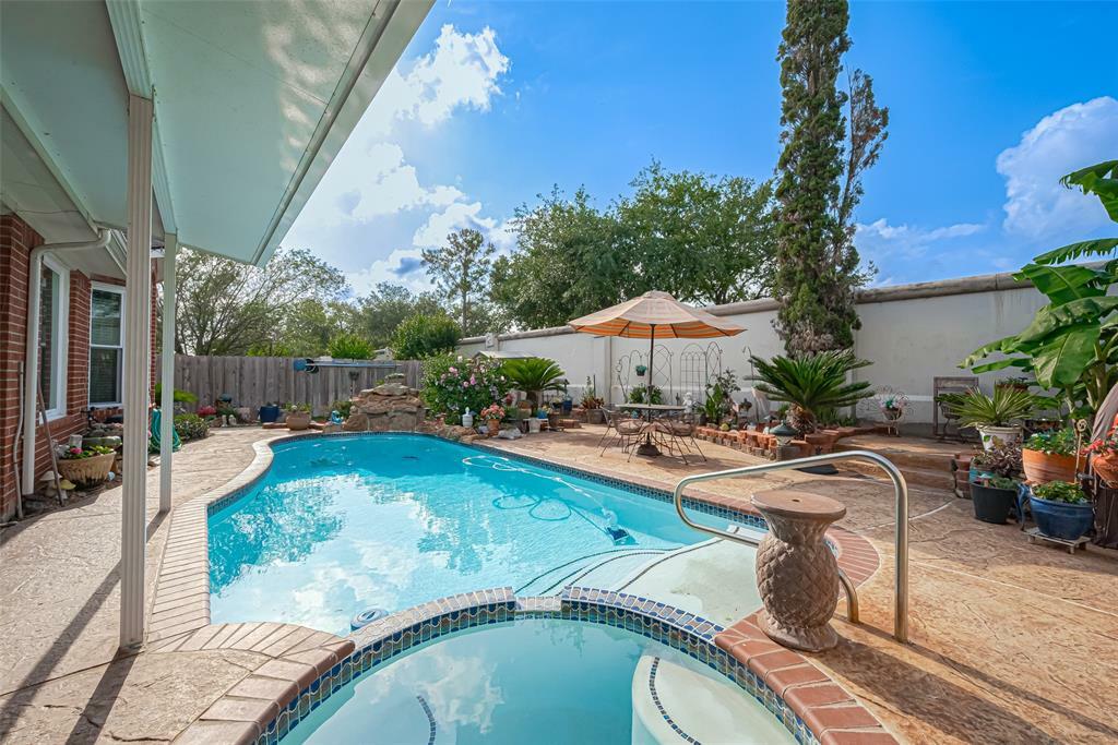 Property Photo: 21118 Lilac Meadows Lane TX 77407