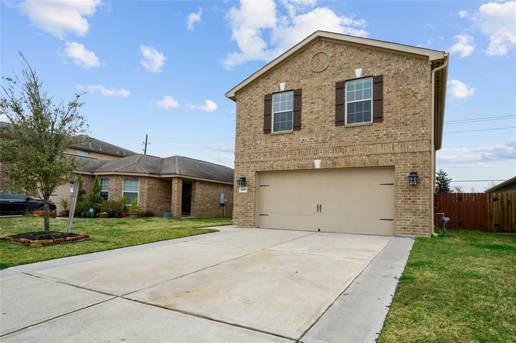 Property Photo: 1843 Garnet Breeze Drive TX 77583