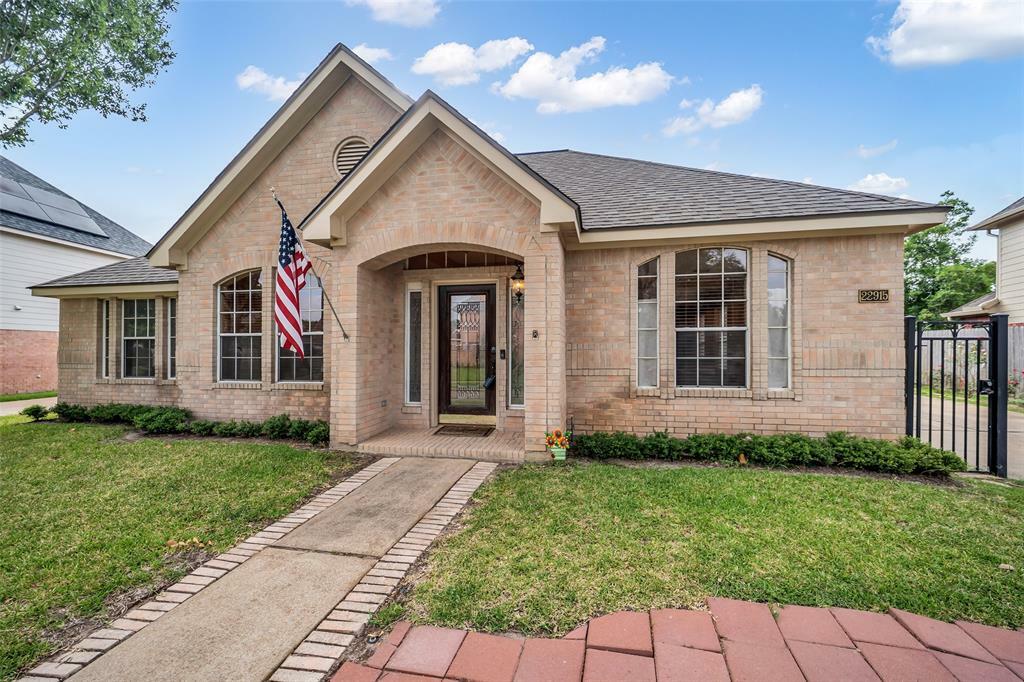 Property Photo: 22915 Heathercroft Drive TX 77450