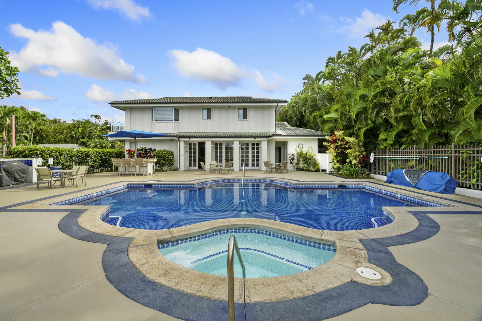 Property Photo:  5250 Ka Haku Rd 324  HI 96722 
