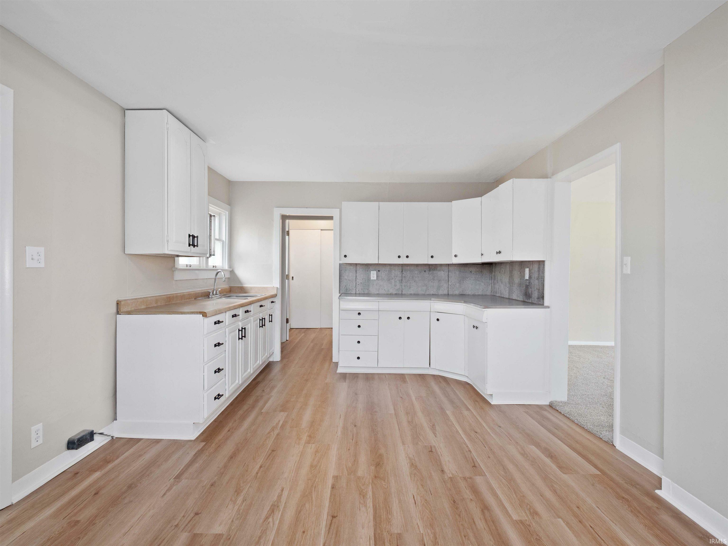 Property Photo: 8815 W 800 IN 46750-7779