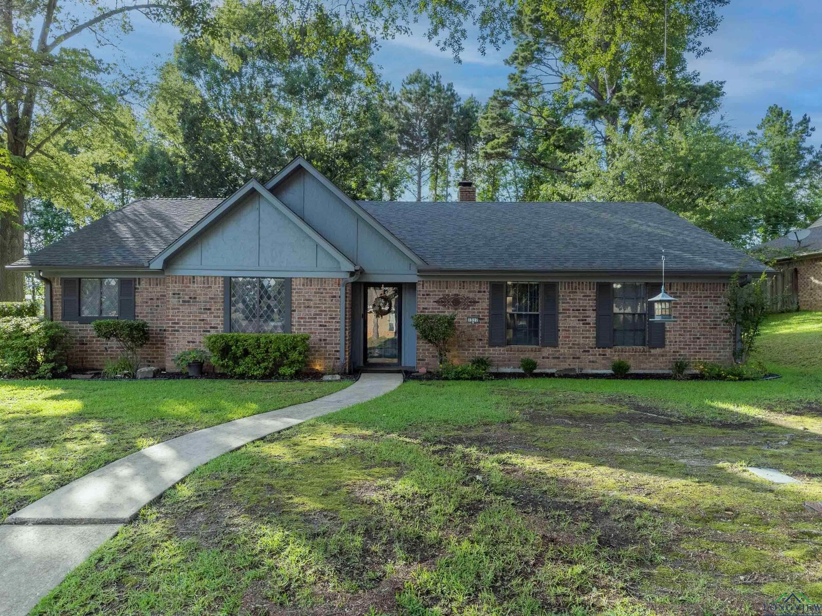 Property Photo: 1317 Tiffany Ln TX 75604