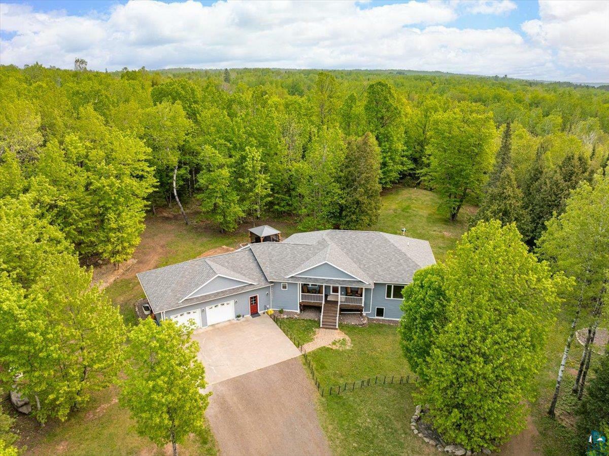 Property Photo: 2270 Highway 2 MN 55616