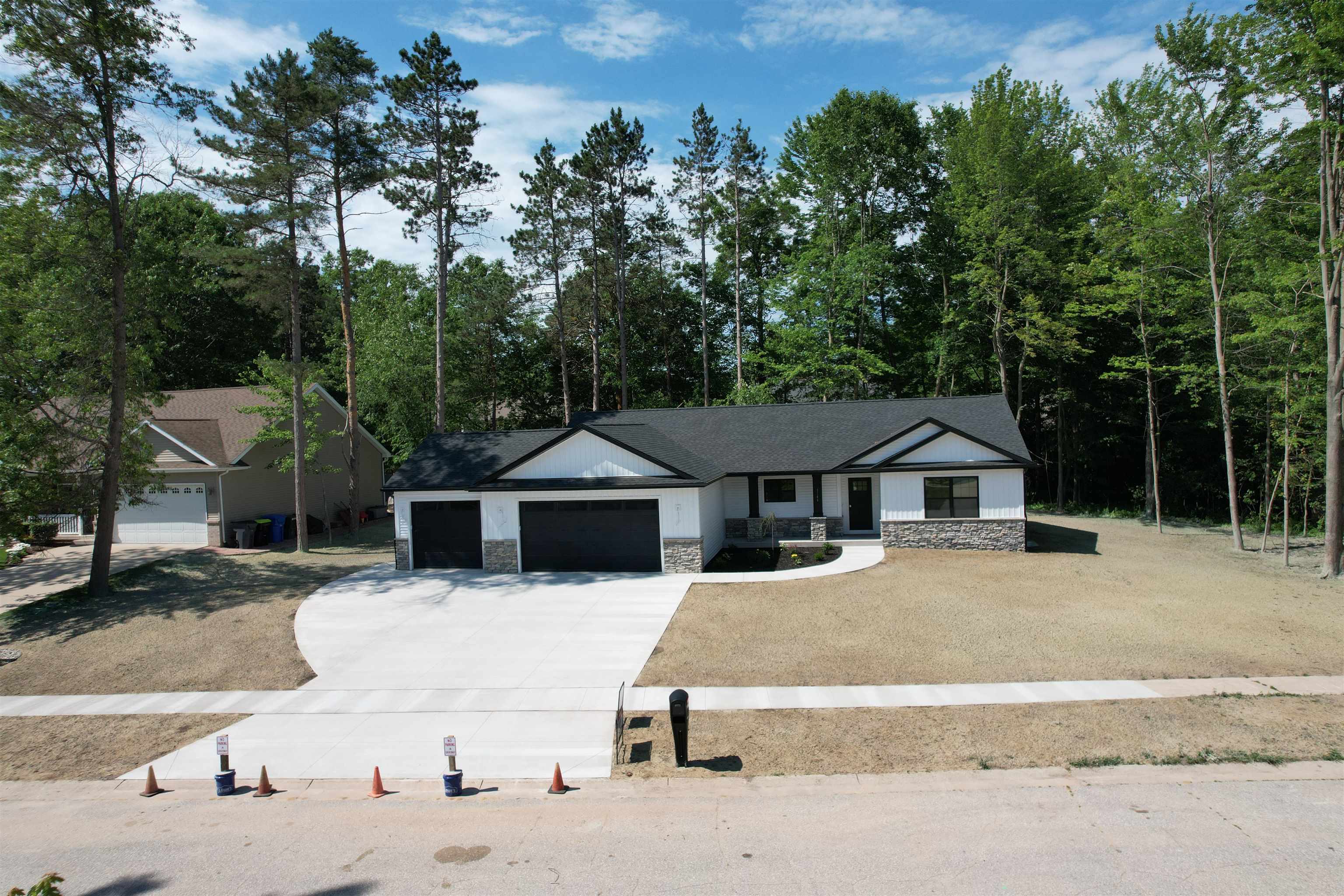 Property Photo: 3706 Bobcat MI 48642