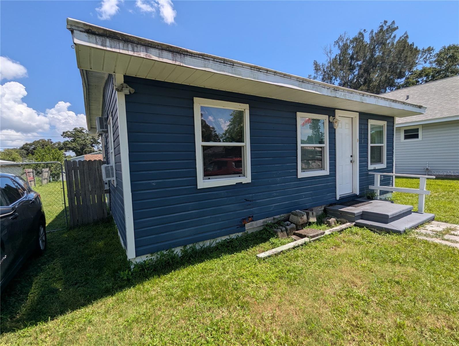 Property Photo: 6039 81st Avenue N FL 33781
