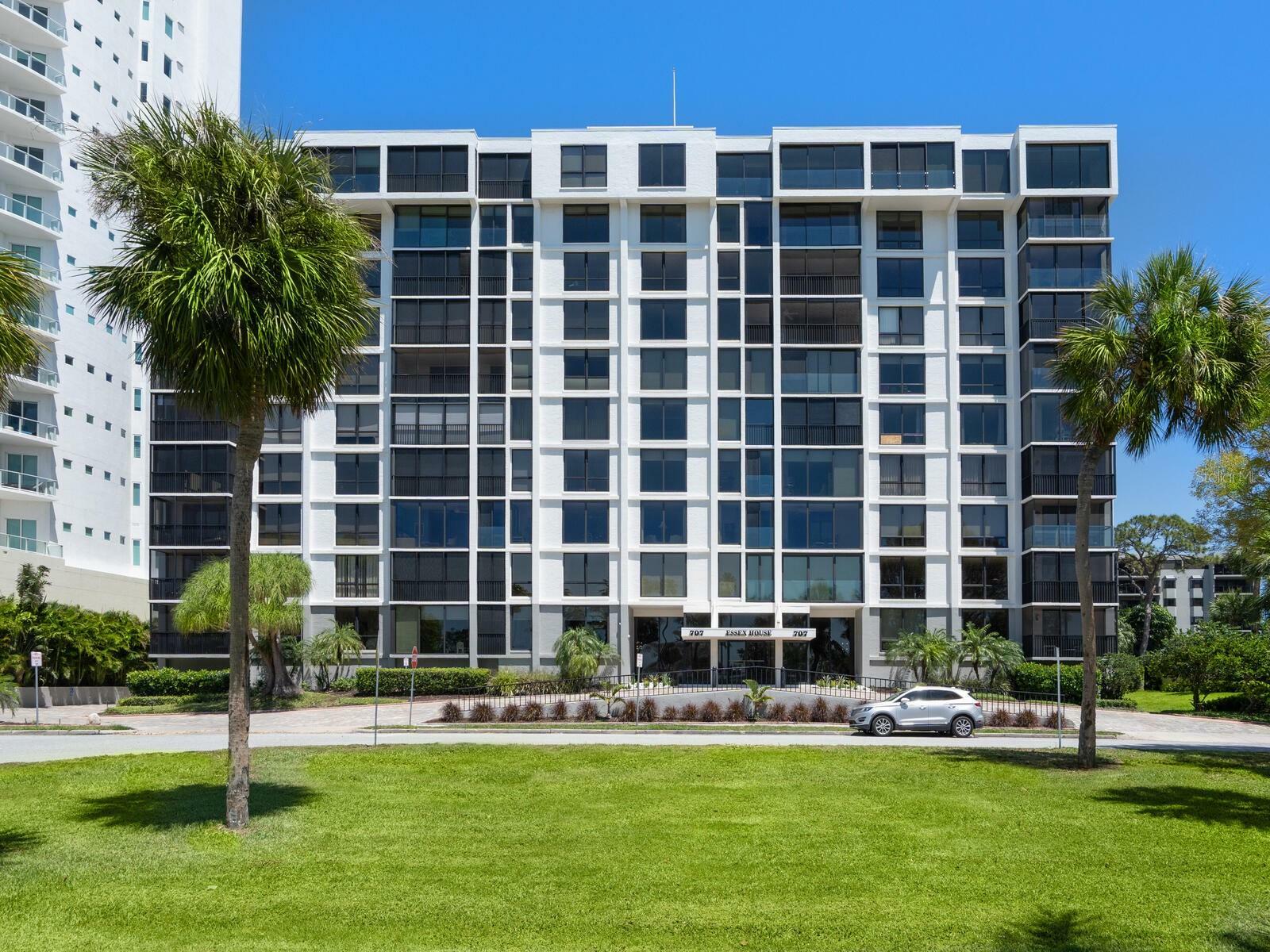 Property Photo: 707 S Gulfstream Avenue 301 FL 34236
