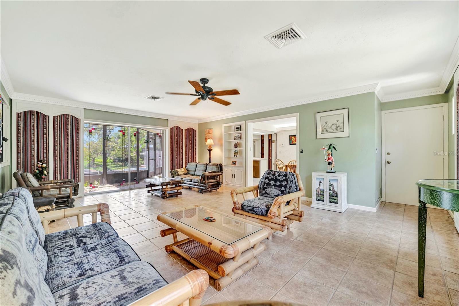 Property Photo: 3428 Mineola Drive FL 34239