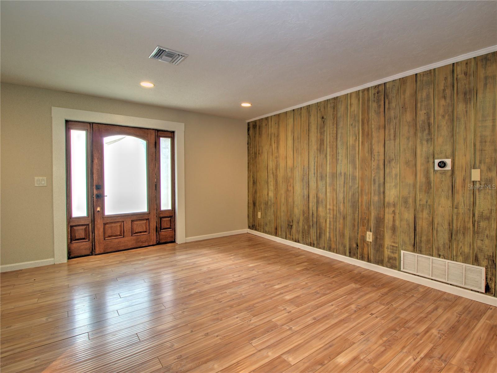 Property Photo: 1610 SE 22nd Avenue FL 34471