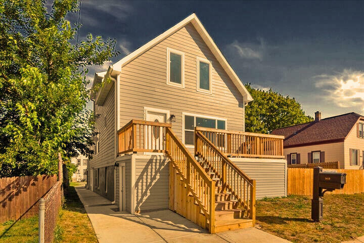 1412 Michigan Ave  South Milwaukee WI 53172 photo